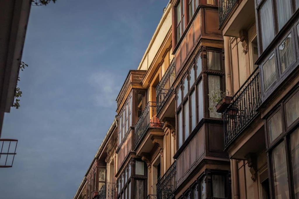 Piso Diseno Deluxe Casco Viejo Entrada Autonoma Y Ascensor Apartman Bilbao Kültér fotó